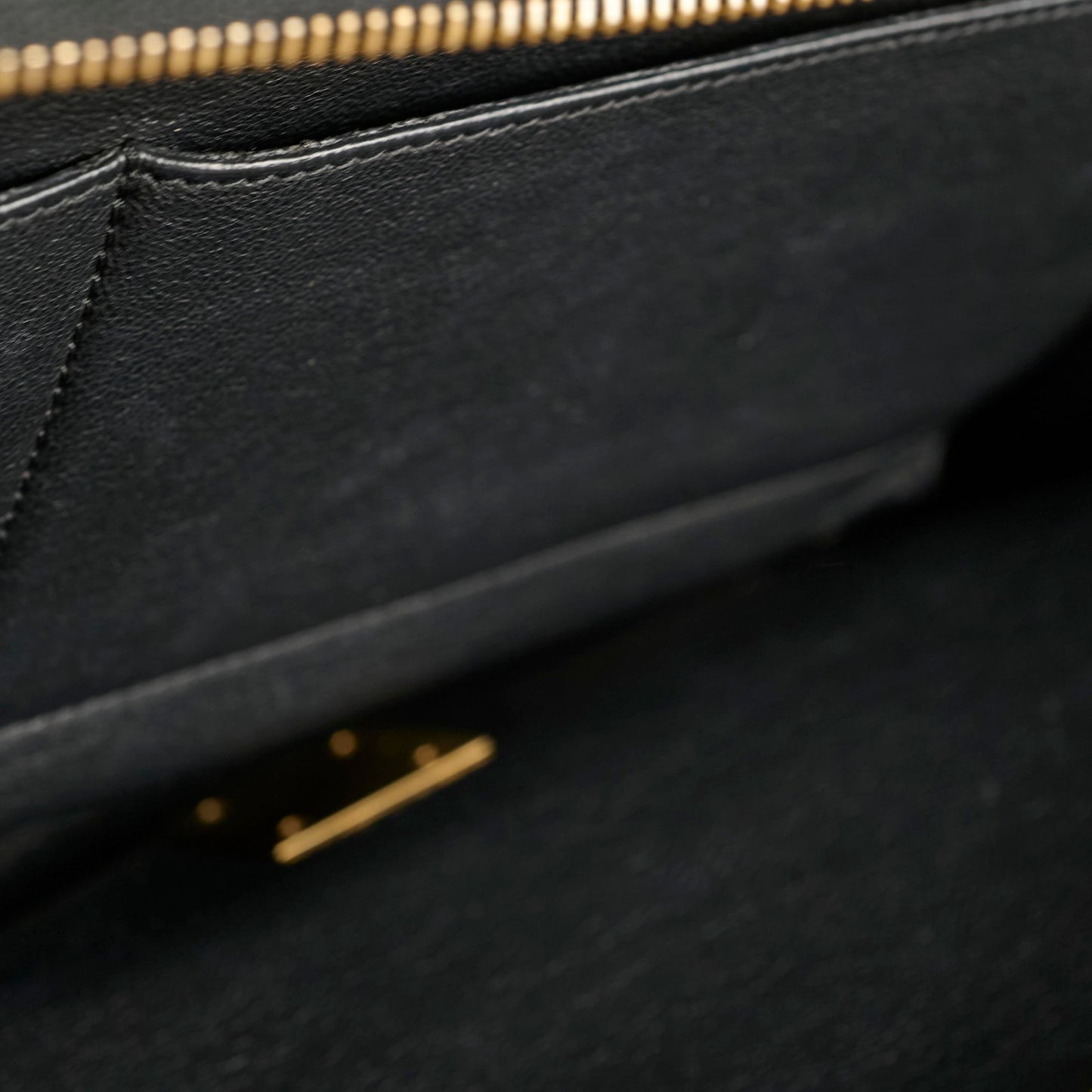 Celine Meium Trapeze All Black