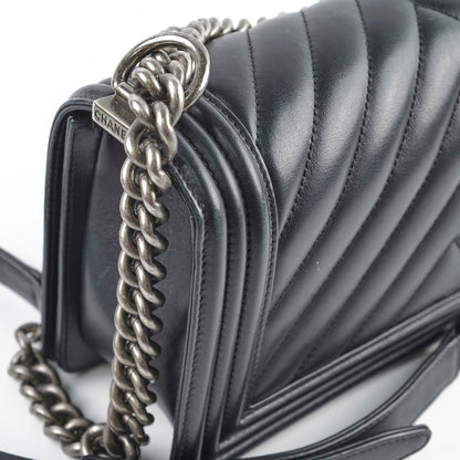 Chanel Old Medium Boy Chevron Lambskin Black