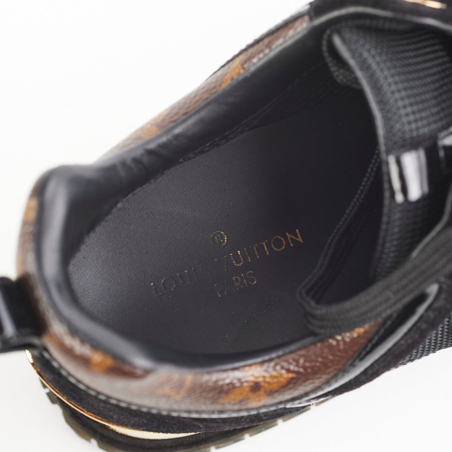 Louis Vuitton Neo Run Away Size 39 Sneakers