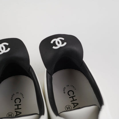 Chanel Laceup Sneakers White Size 40