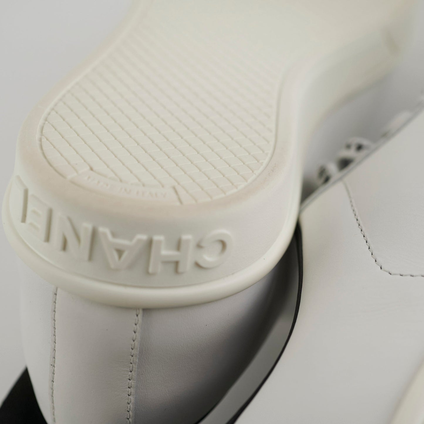 Chanel Laceup Sneakers White Size 40