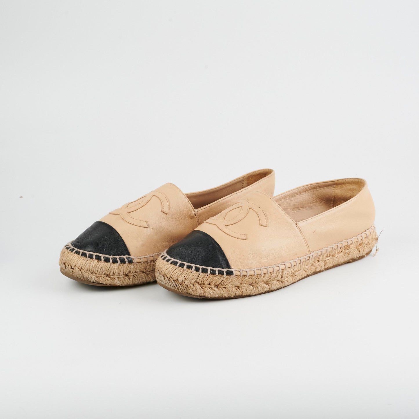 Chanel espadrille beige black shoes 38