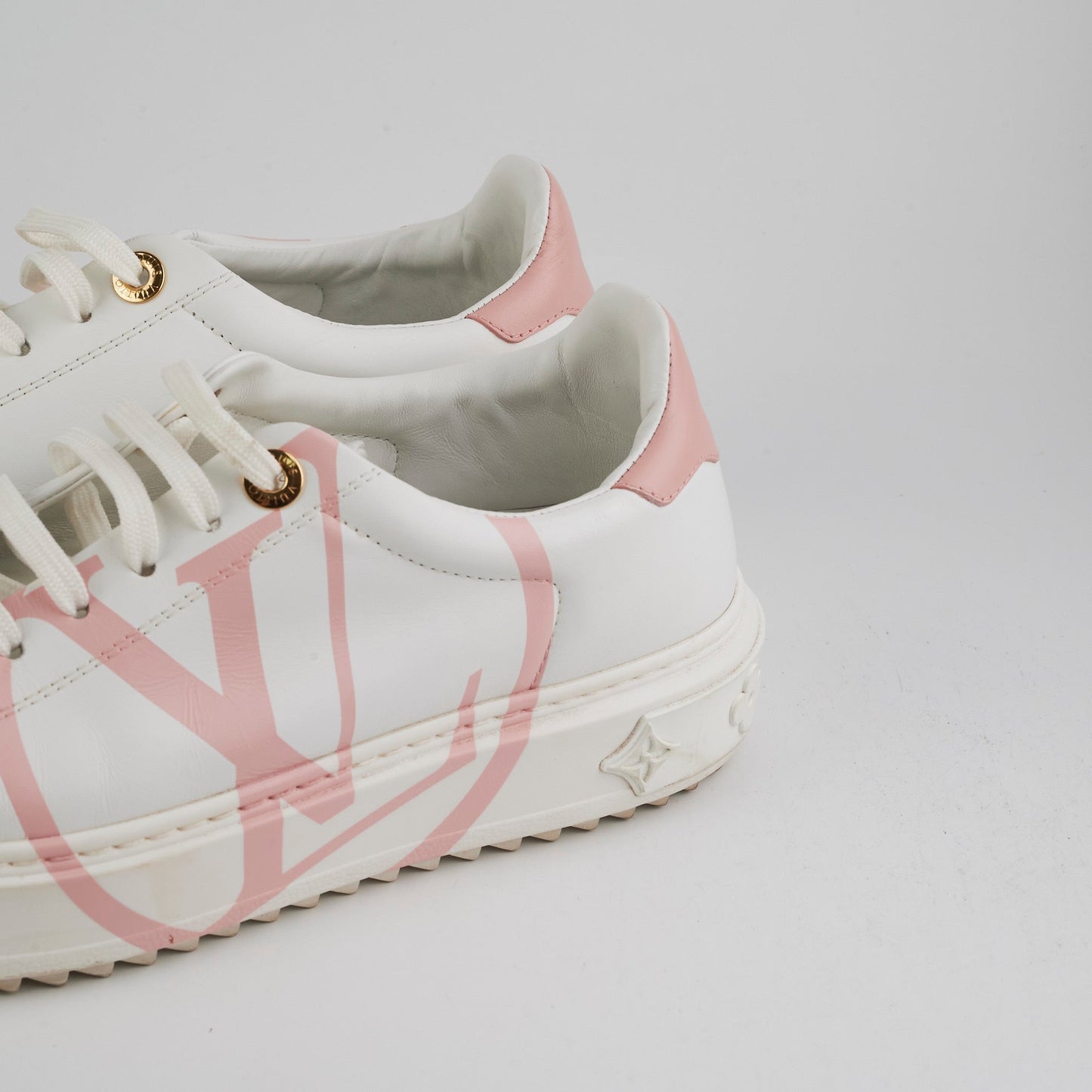 Louis Vuitton Time Out Pink Size 39 Sneakers
