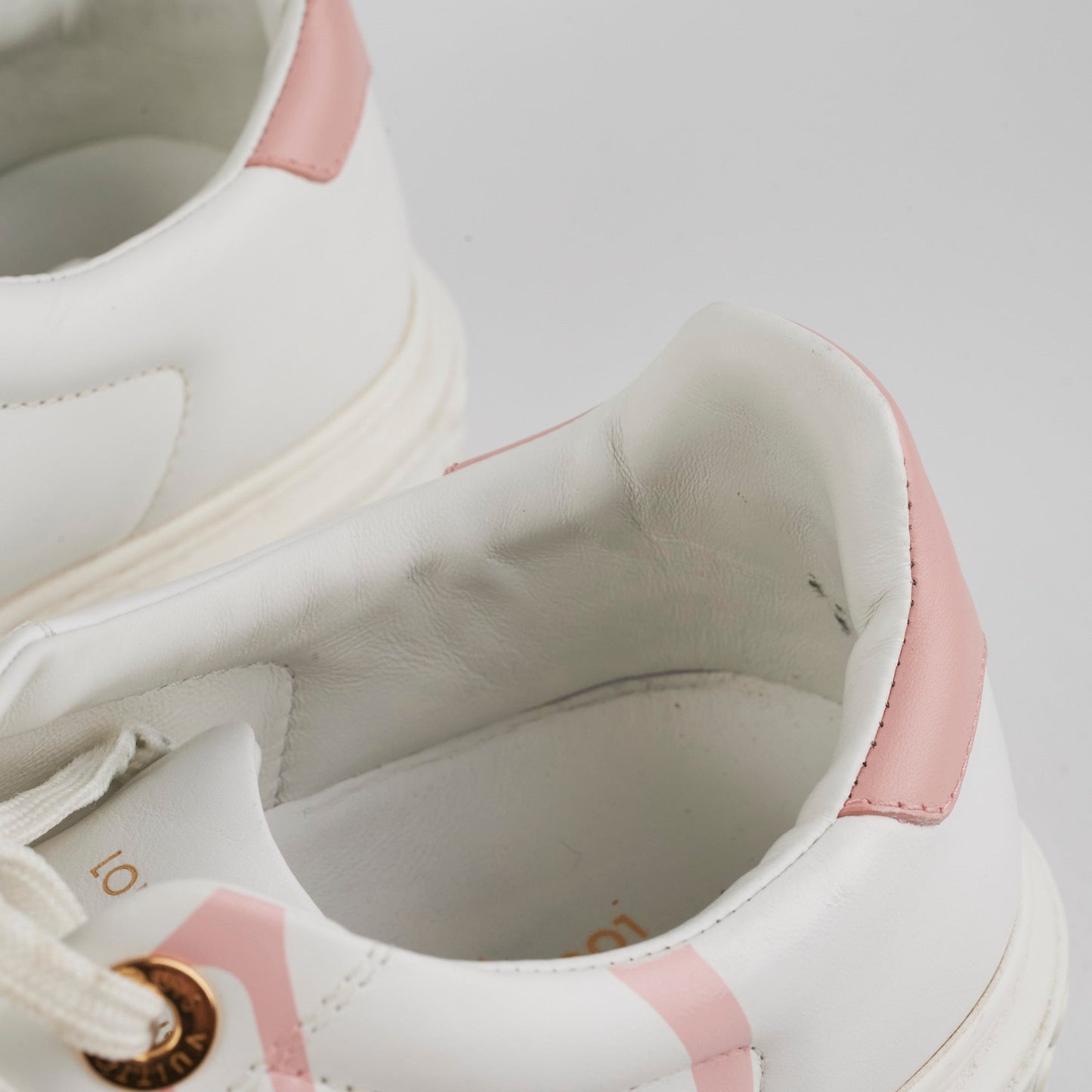 Louis Vuitton Time Out Pink Size 39 Sneakers