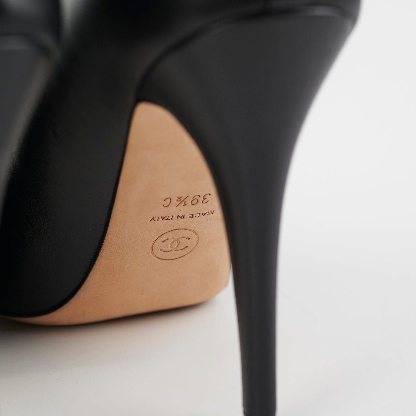 Chanel Black Size 39.5 Heels