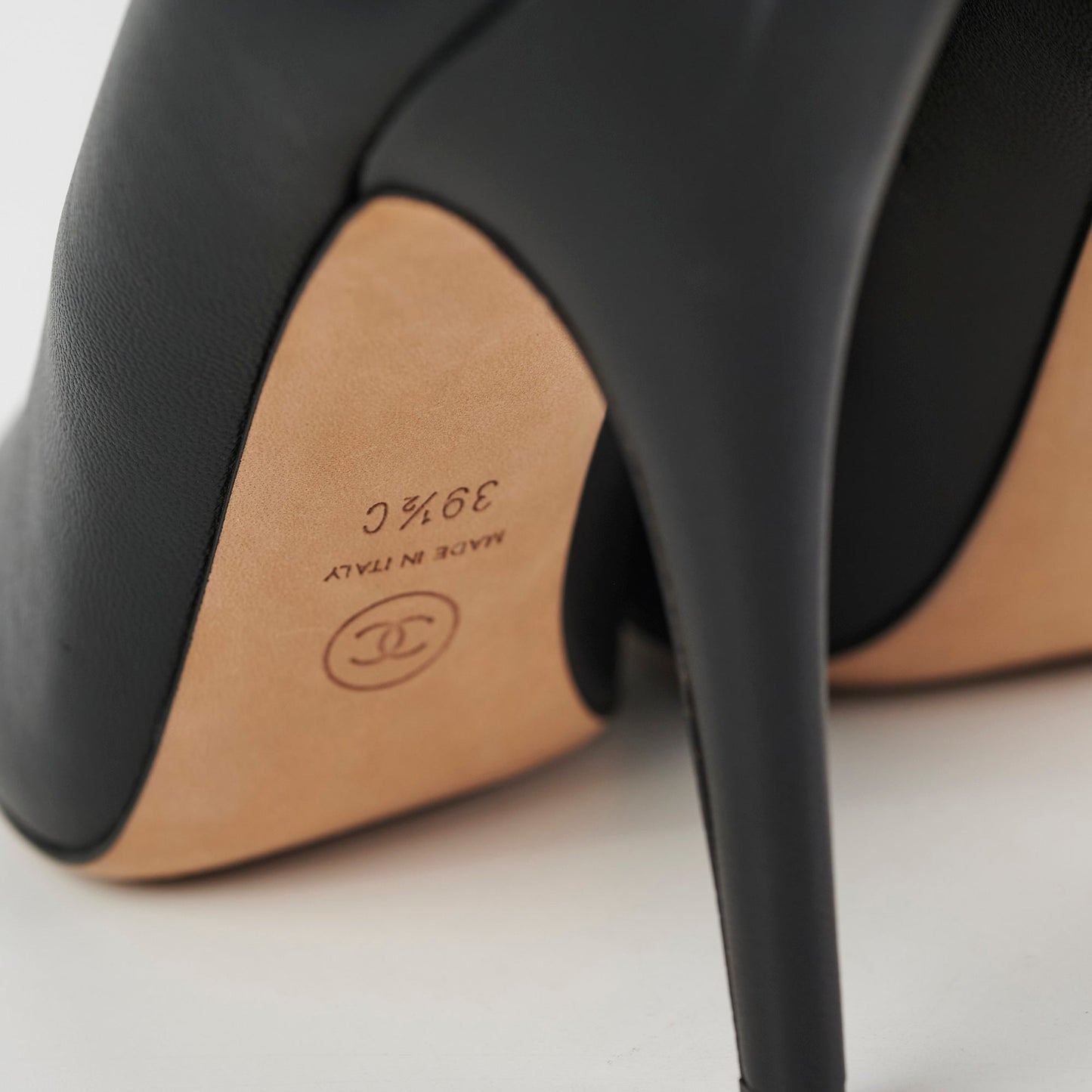 Chanel Black Size 39.5 Heels