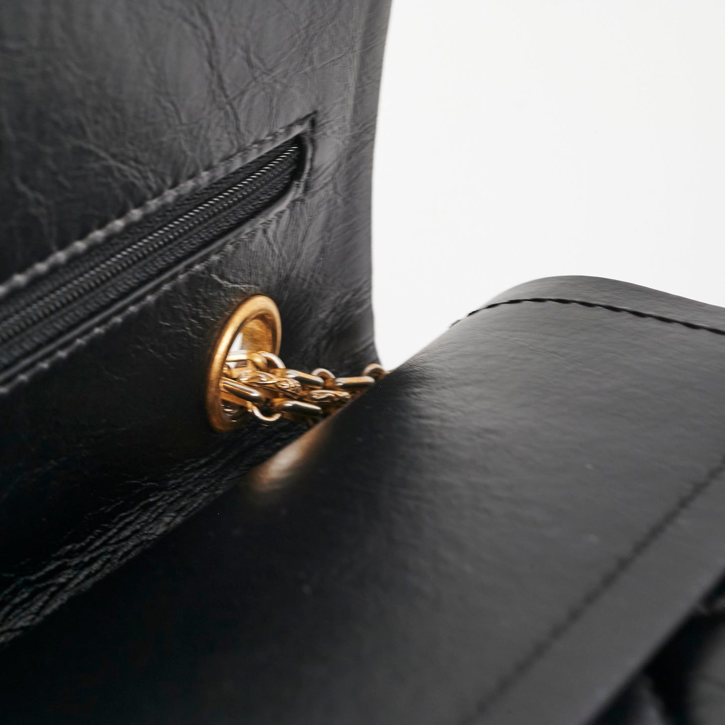 Chanel Medium Reissue 226 Black