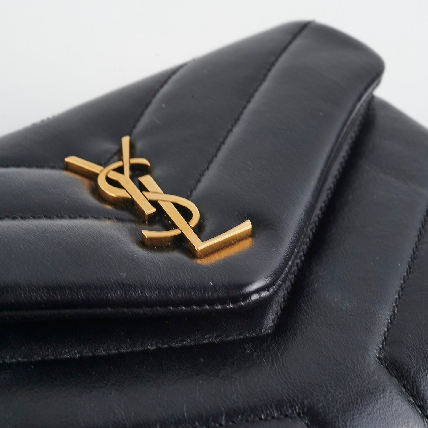 Saint Laurent Lou Lou Toy Black