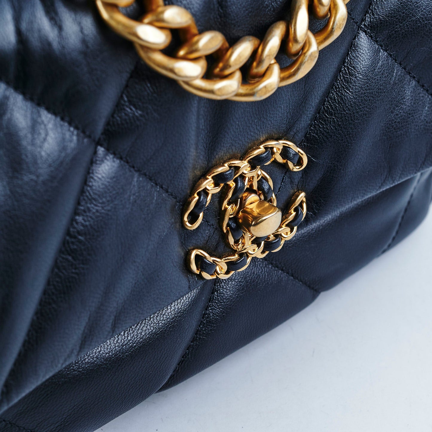 Chanel 19 Small Black