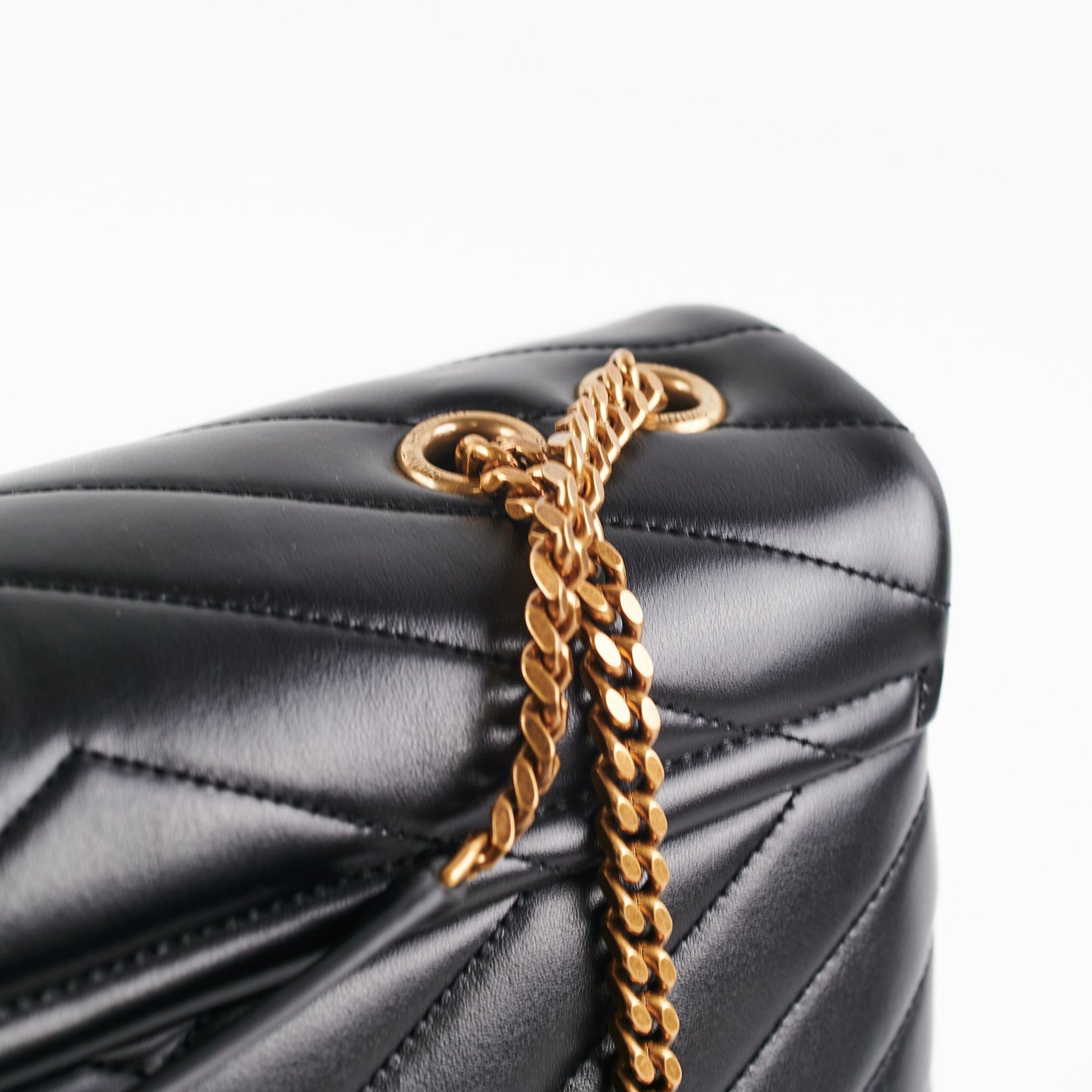 Saint Laurent Loulou Medium Black