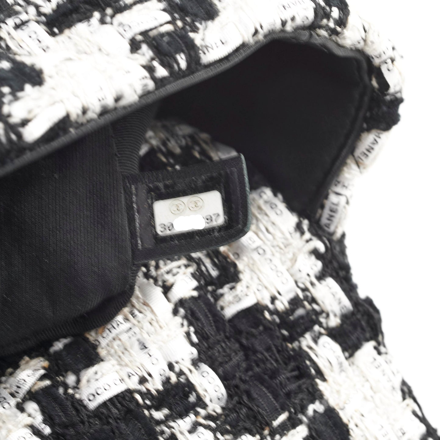 Chanel 19 Tweed Medium/Large 2020