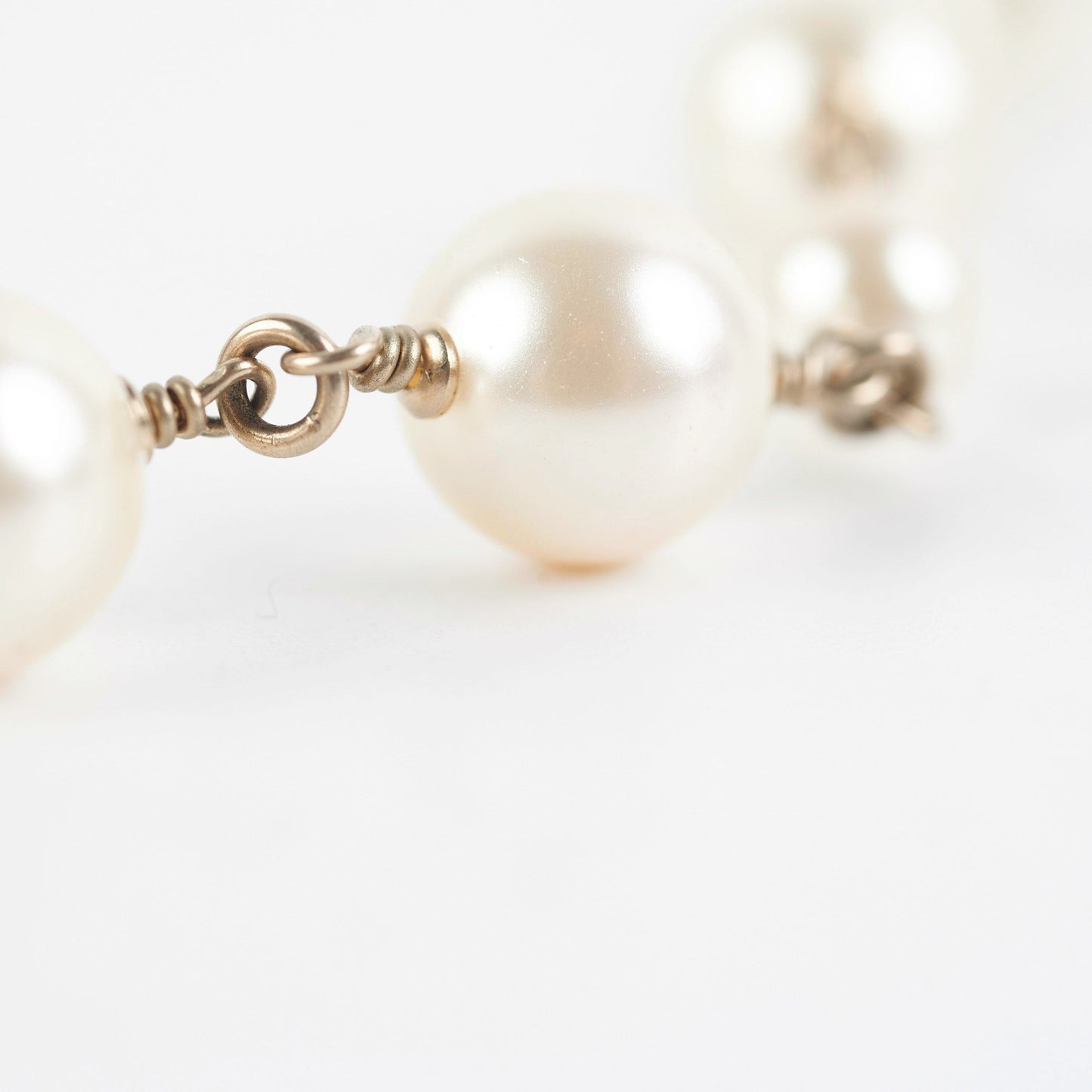 Chanel Long Necklace Pearls (Costume Jewellery)