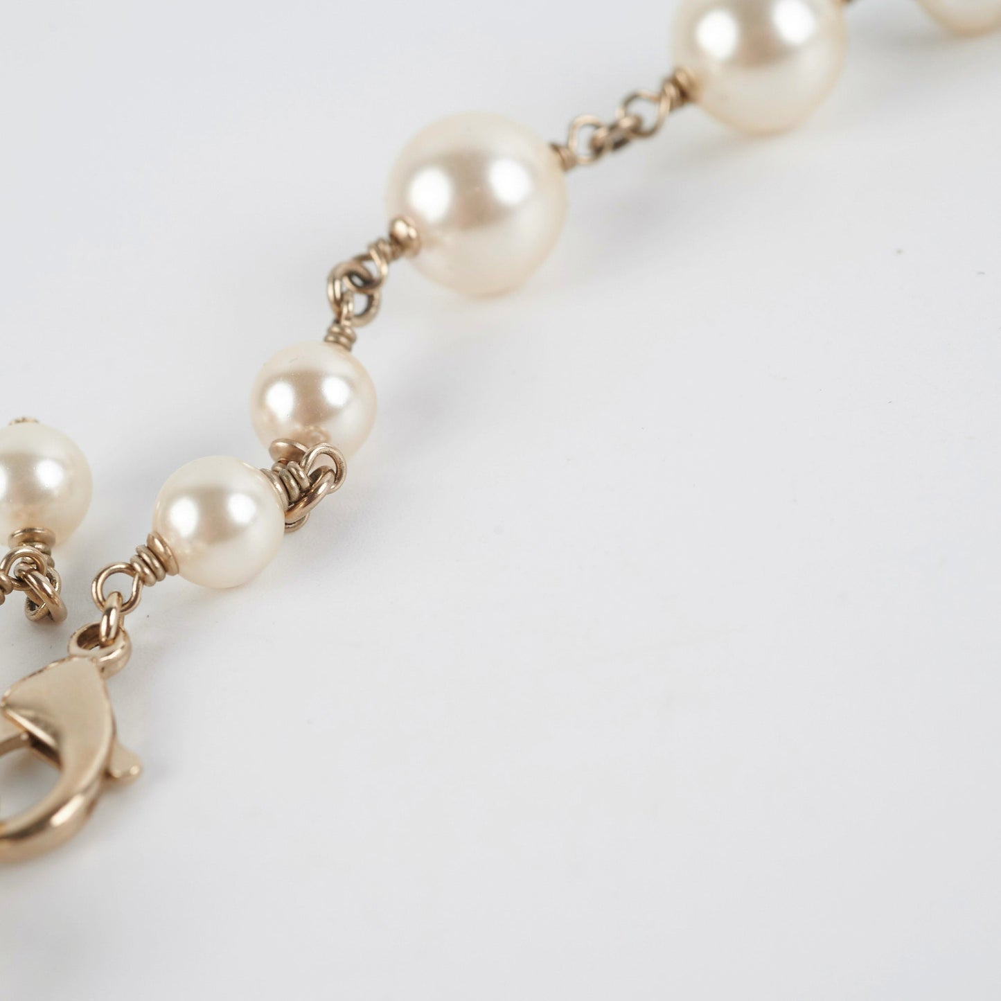 Chanel Long Necklace Pearls (Costume Jewellery)