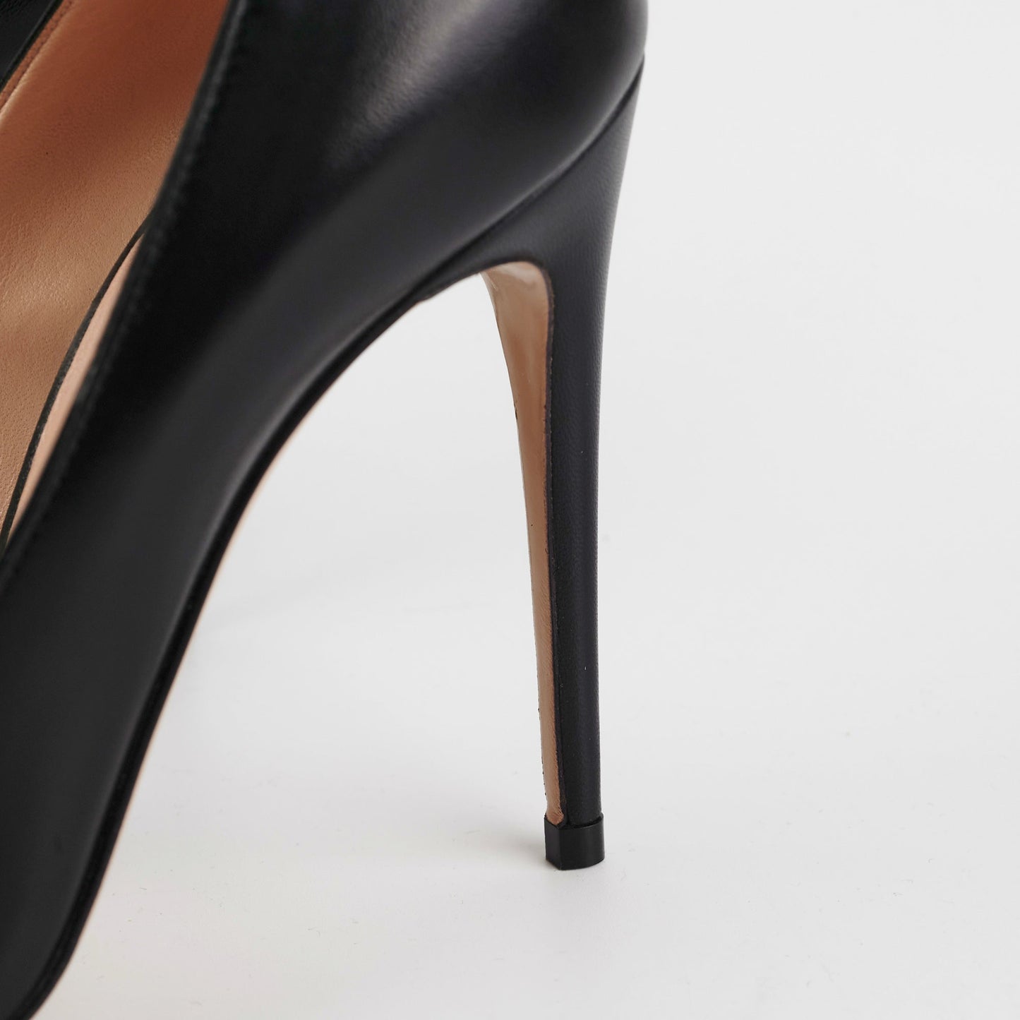 Gucci Black Pearl Heels