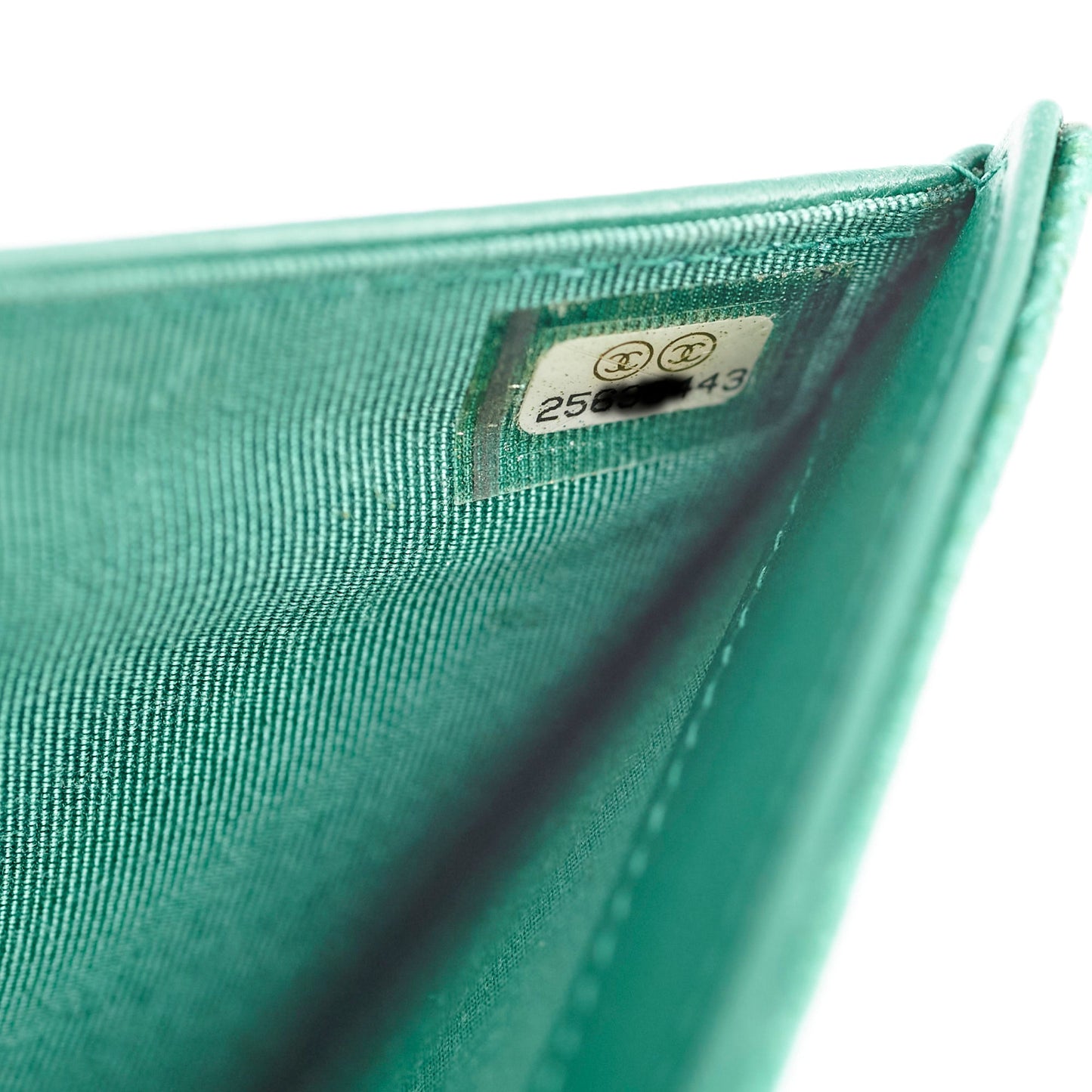 Chanel 18S Caviar Wallet Iridescent Emerald Green