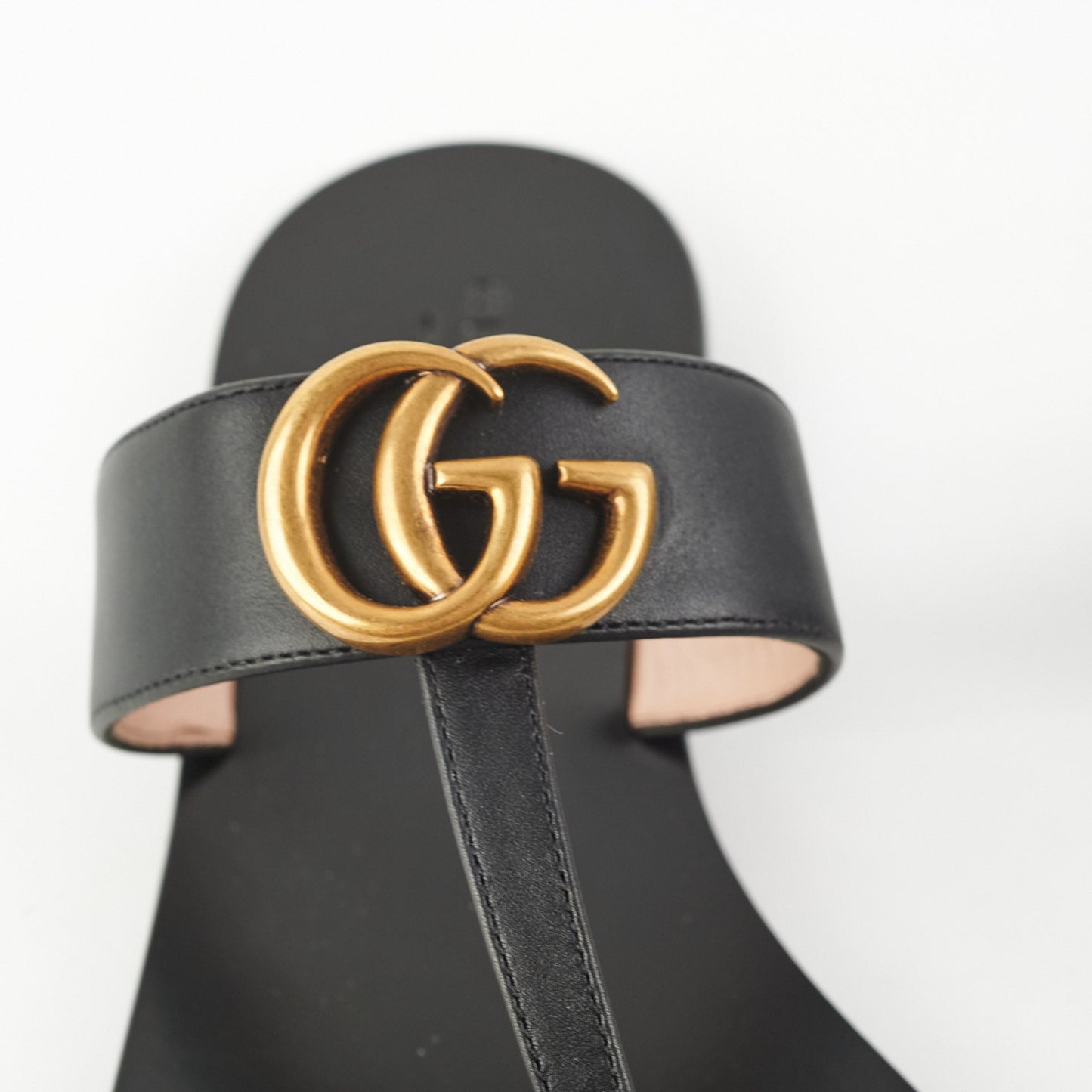 Gucci Thong GG Sandals Black