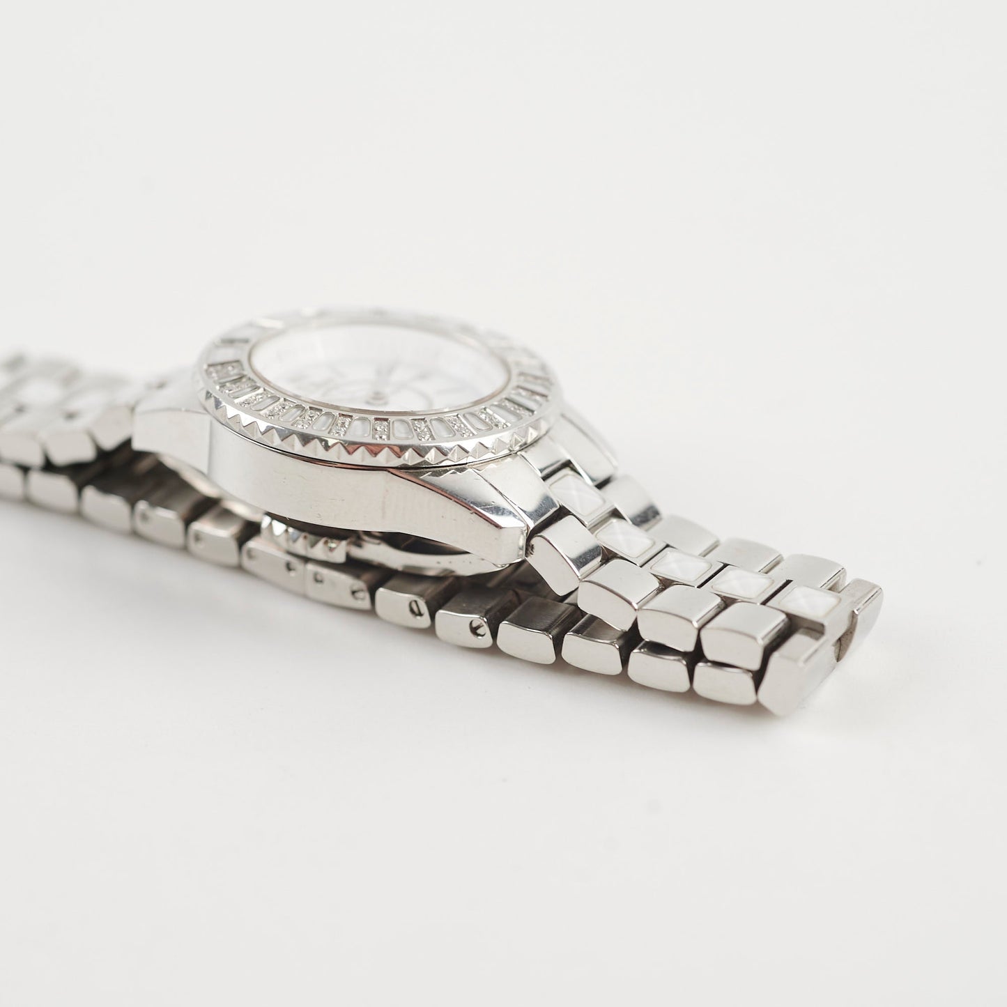 Christian Dior Crystal White Sapphire 28MM Watch CD112113M001