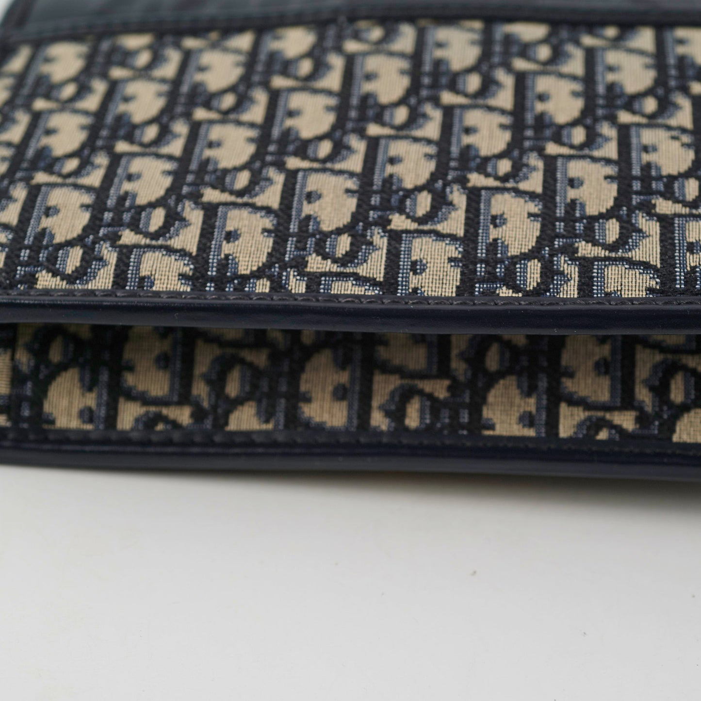 Christian Dior 30 Montaigne Oblique Crossbody Bag