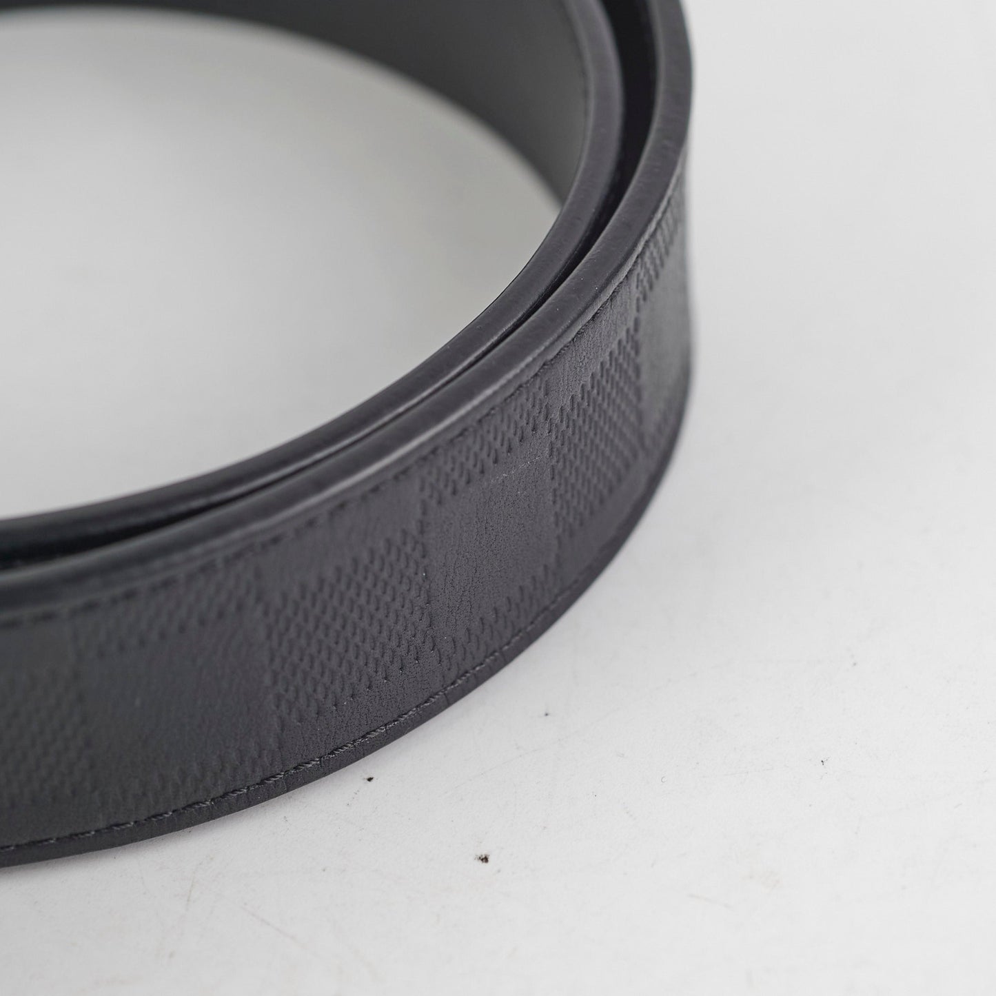 Louis Vuitton Men Belt Black Size 85 cm