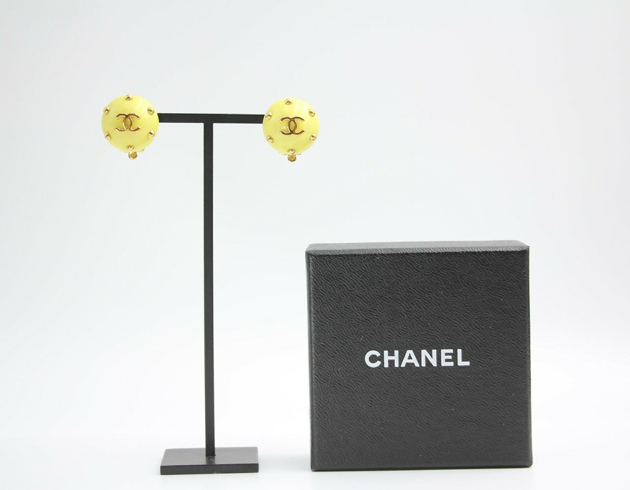 Chanel Vintage 96C Resin Yellow Bean Clip-on Earrings