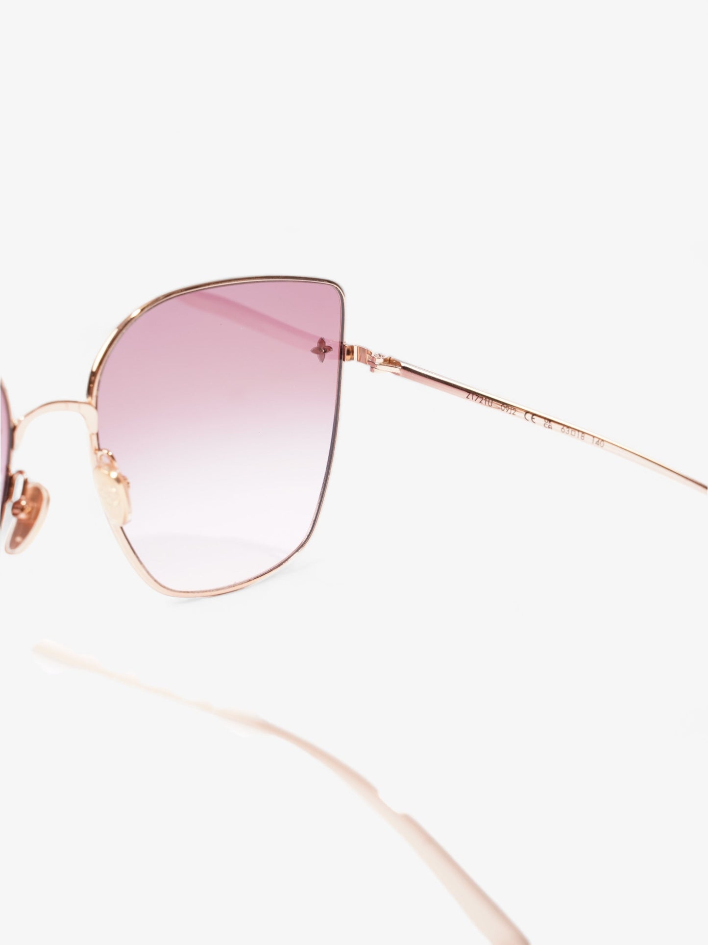 Louis Vuitton LV Charm Cat Eye Sunglasses Pink Gold Acetate 140mm