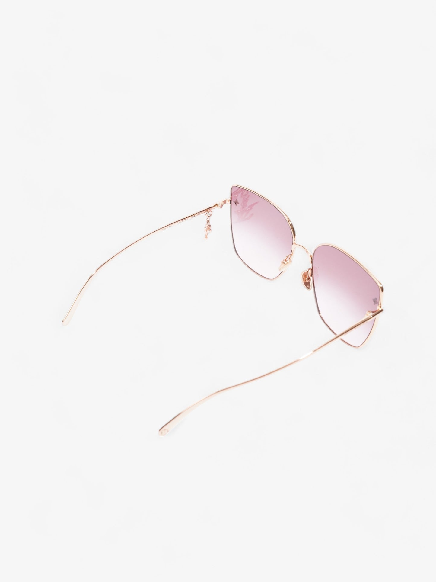 Louis Vuitton LV Charm Cat Eye Sunglasses Pink Gold Acetate 140mm