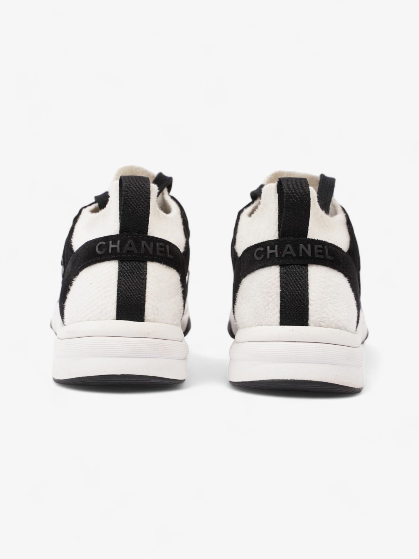 Chanel CC Logo Sneakers Black / White Fabric EU 38 UK 5