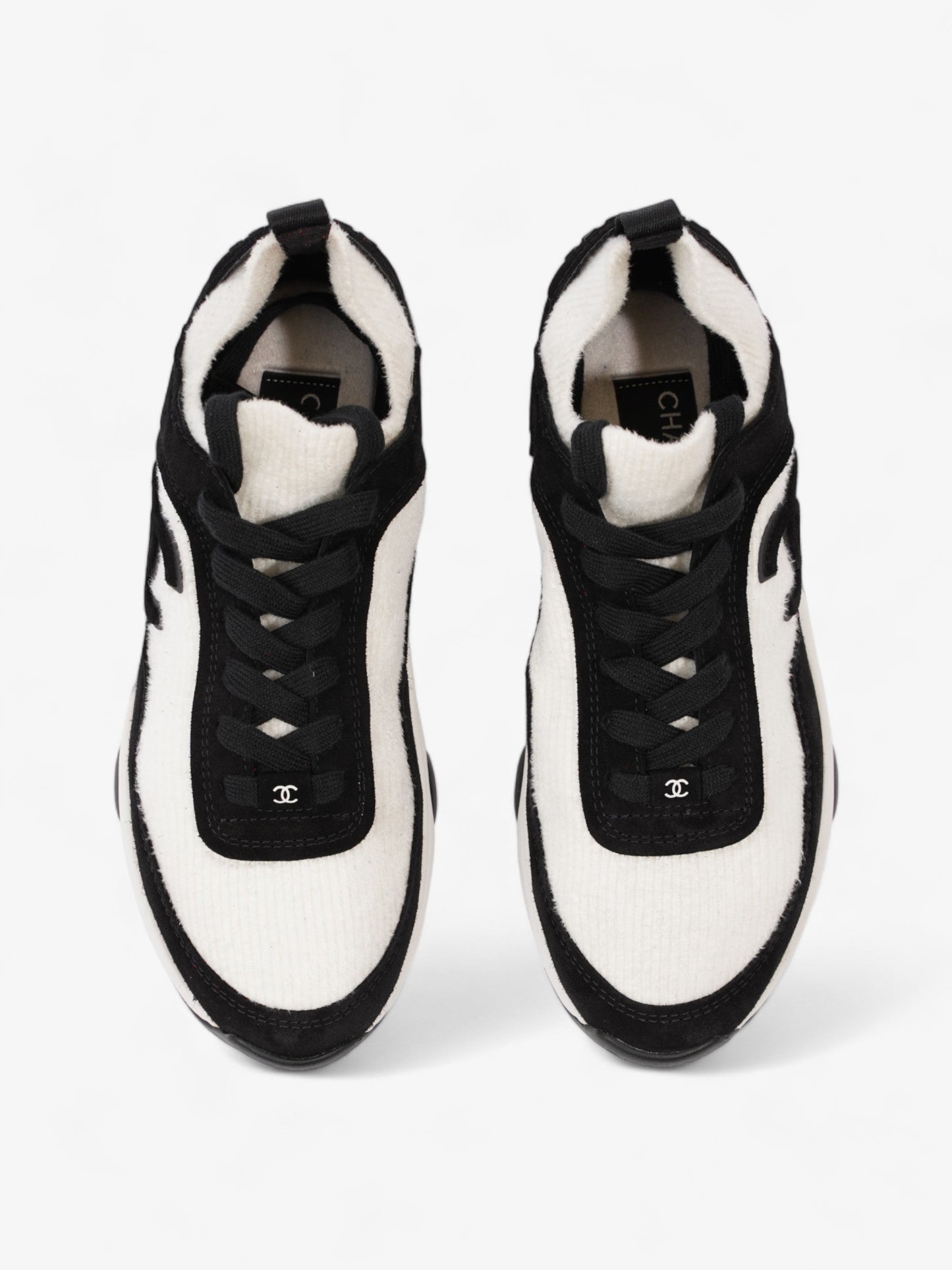 Chanel CC Logo Sneakers Black / White Fabric EU 38 UK 5