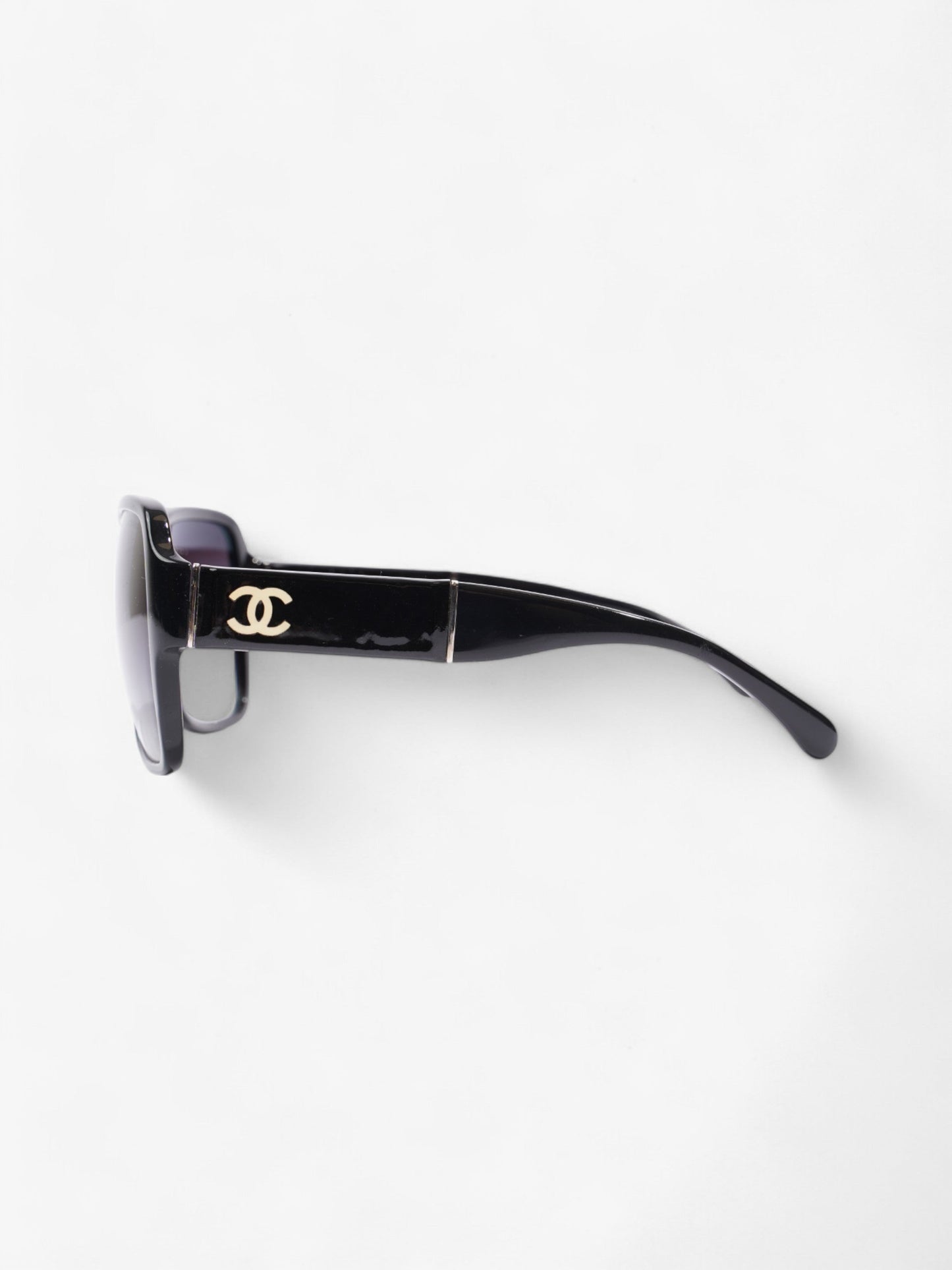 Chanel CC Sunglasses Black Acetate 135mm