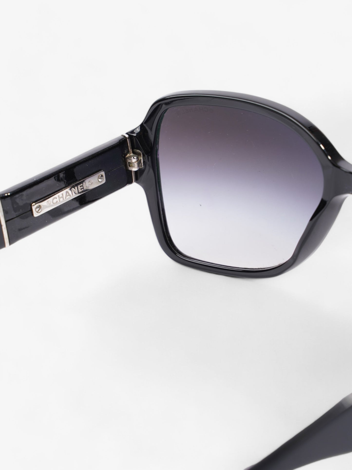 Chanel CC Sunglasses Black Acetate 135mm