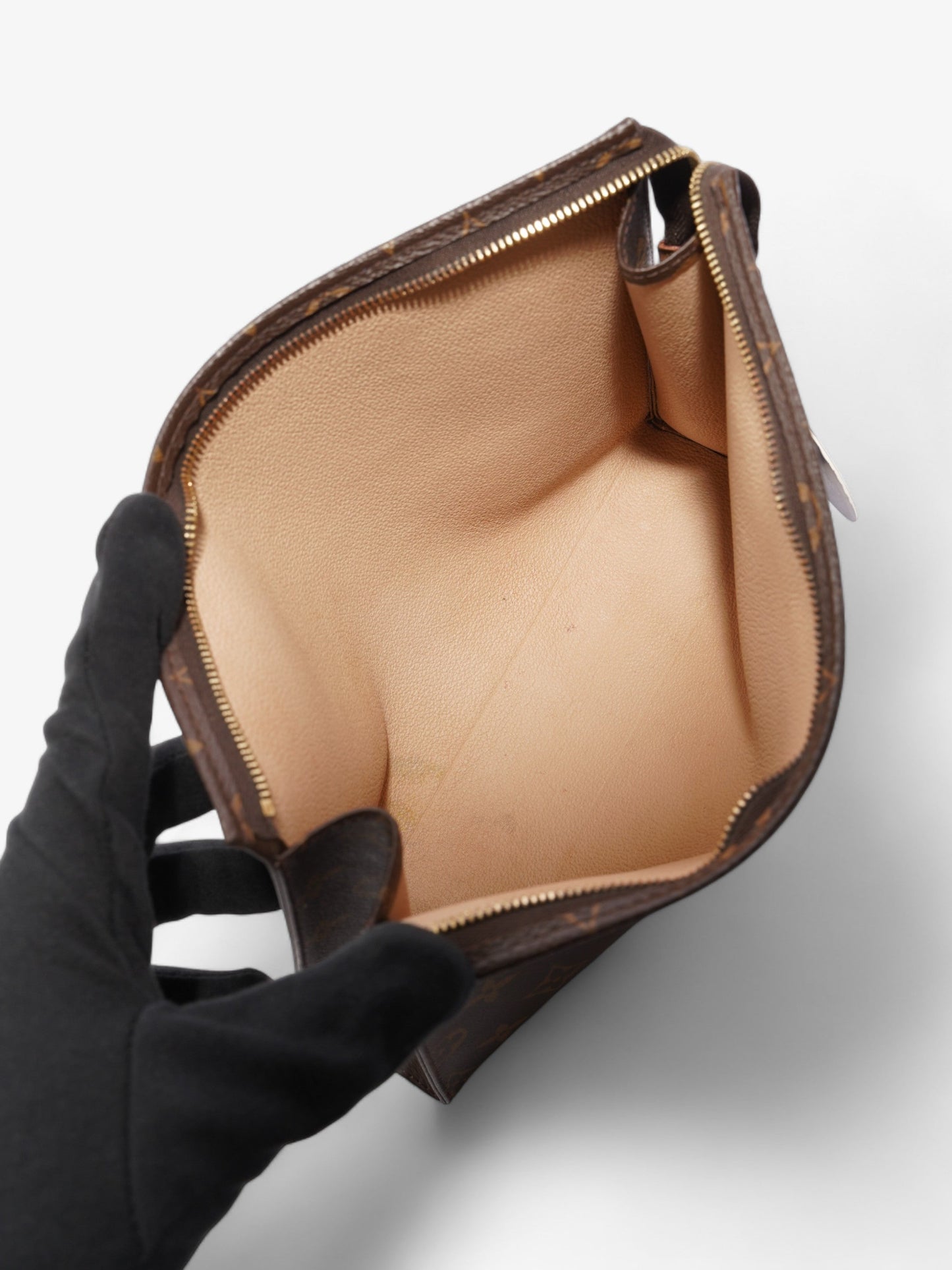 Louis Vuitton Toiletry 26 Monogram Coated Canvas
