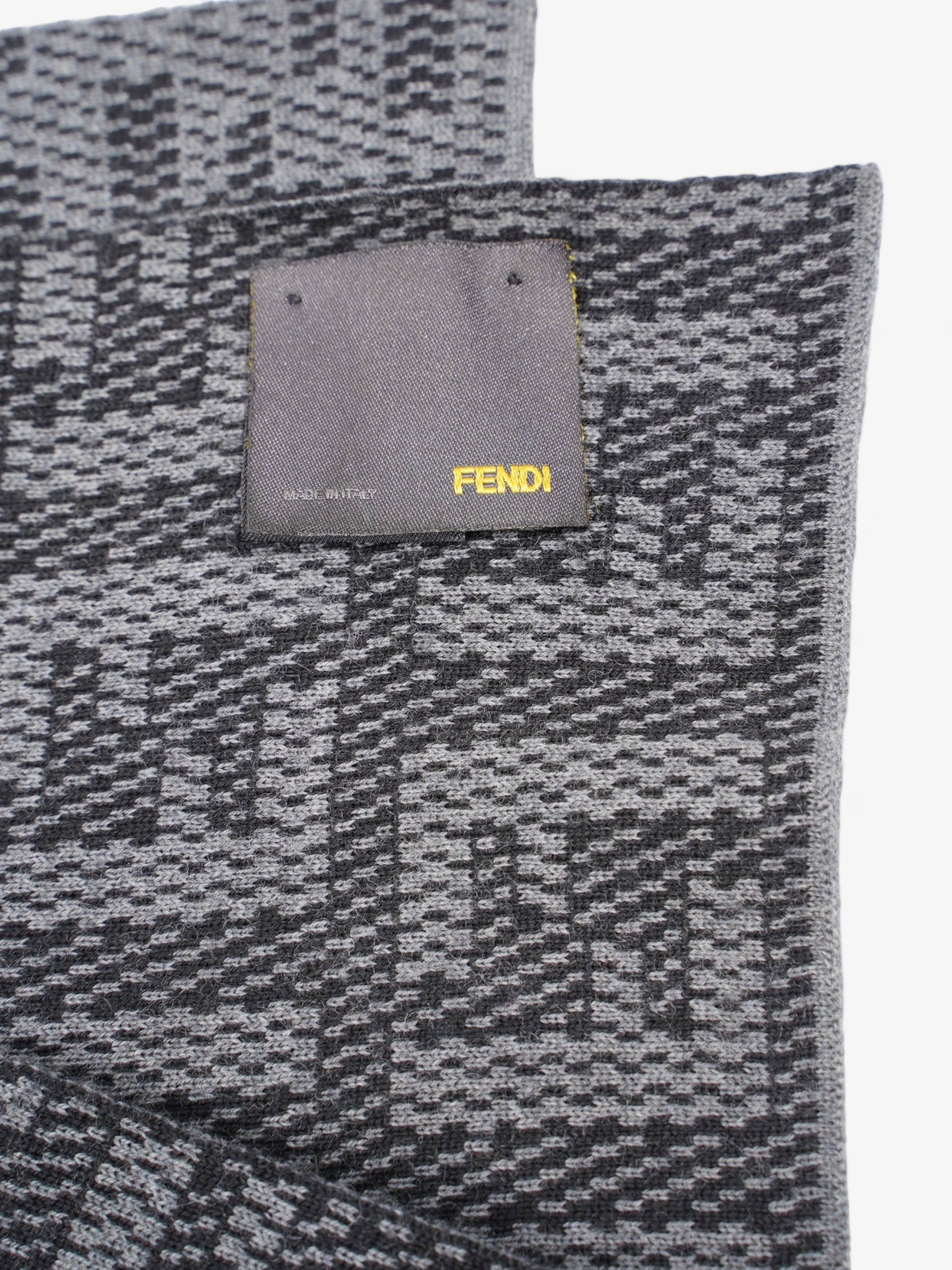 Fendi Logo Pattern Scarf Black / Grey Wool