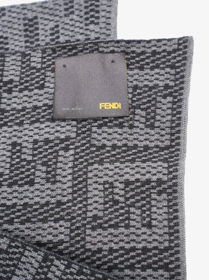 Fendi Logo Pattern Scarf Black / Grey Wool