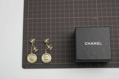Chanel B15V Metal Silver Four-Leaf and Clover Coin Stud Earrings