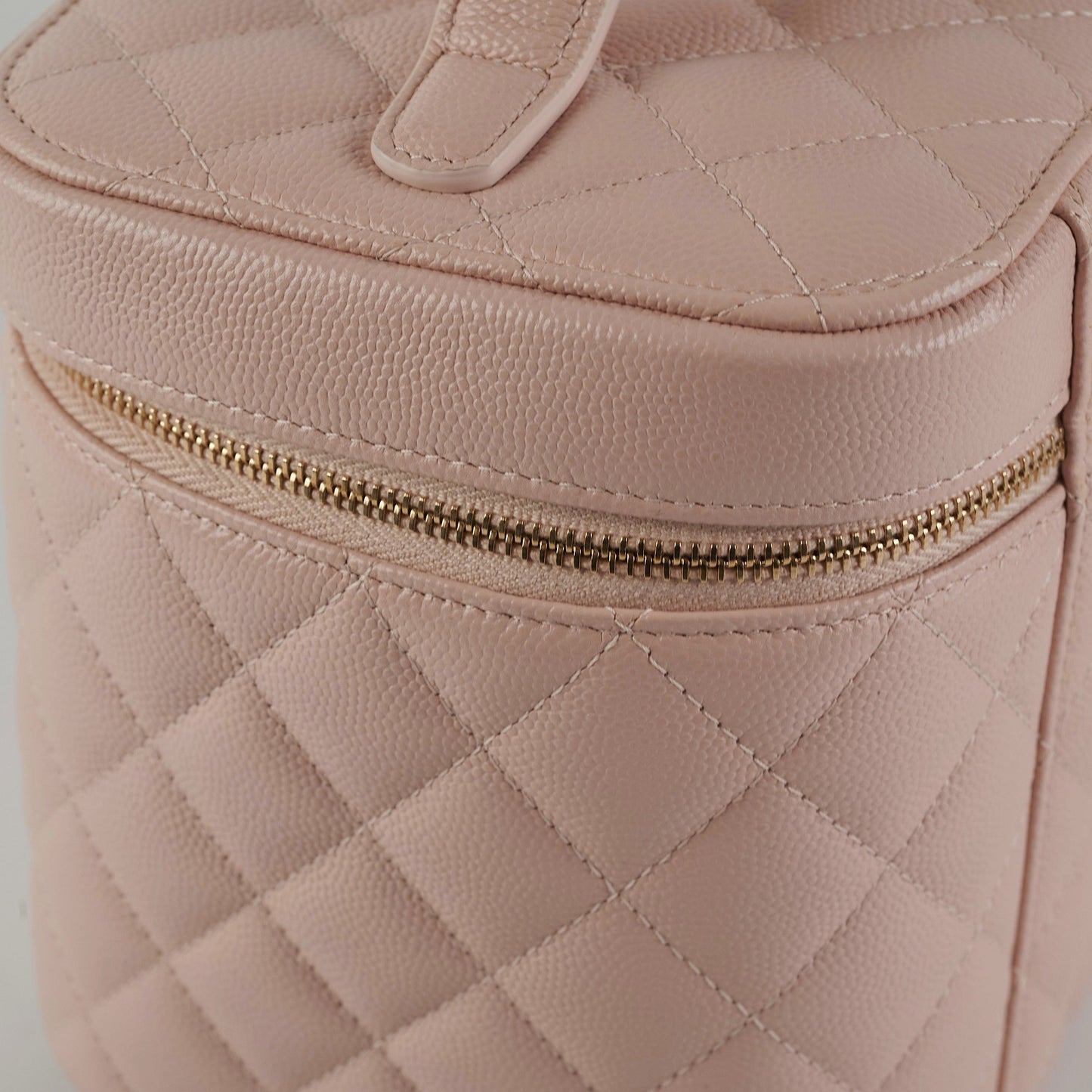 Chanel Caviar Vanity Cosmetic Bag Pink Rose Clair