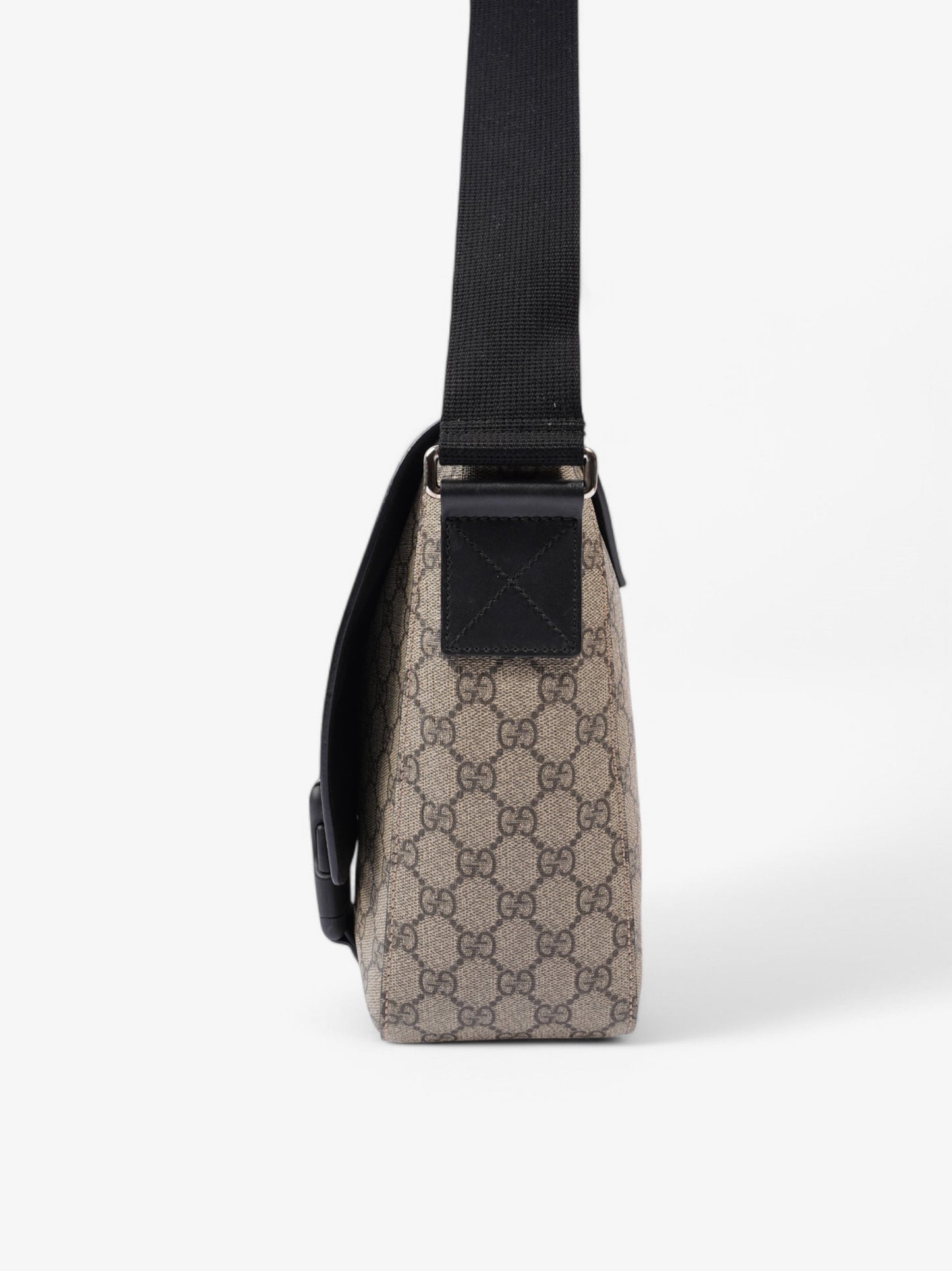 Gucci Messenger Bag GG Supreme / Black Coated Canvas