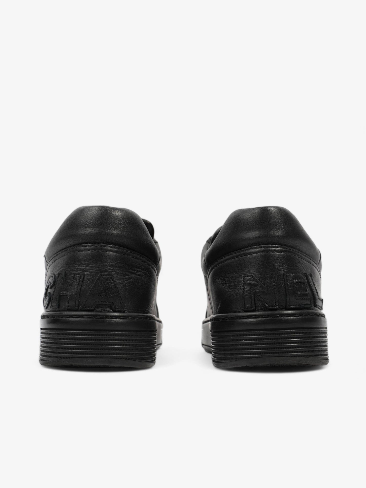 Chanel Low Top Sneaker Black Leather EU 43 UK 9