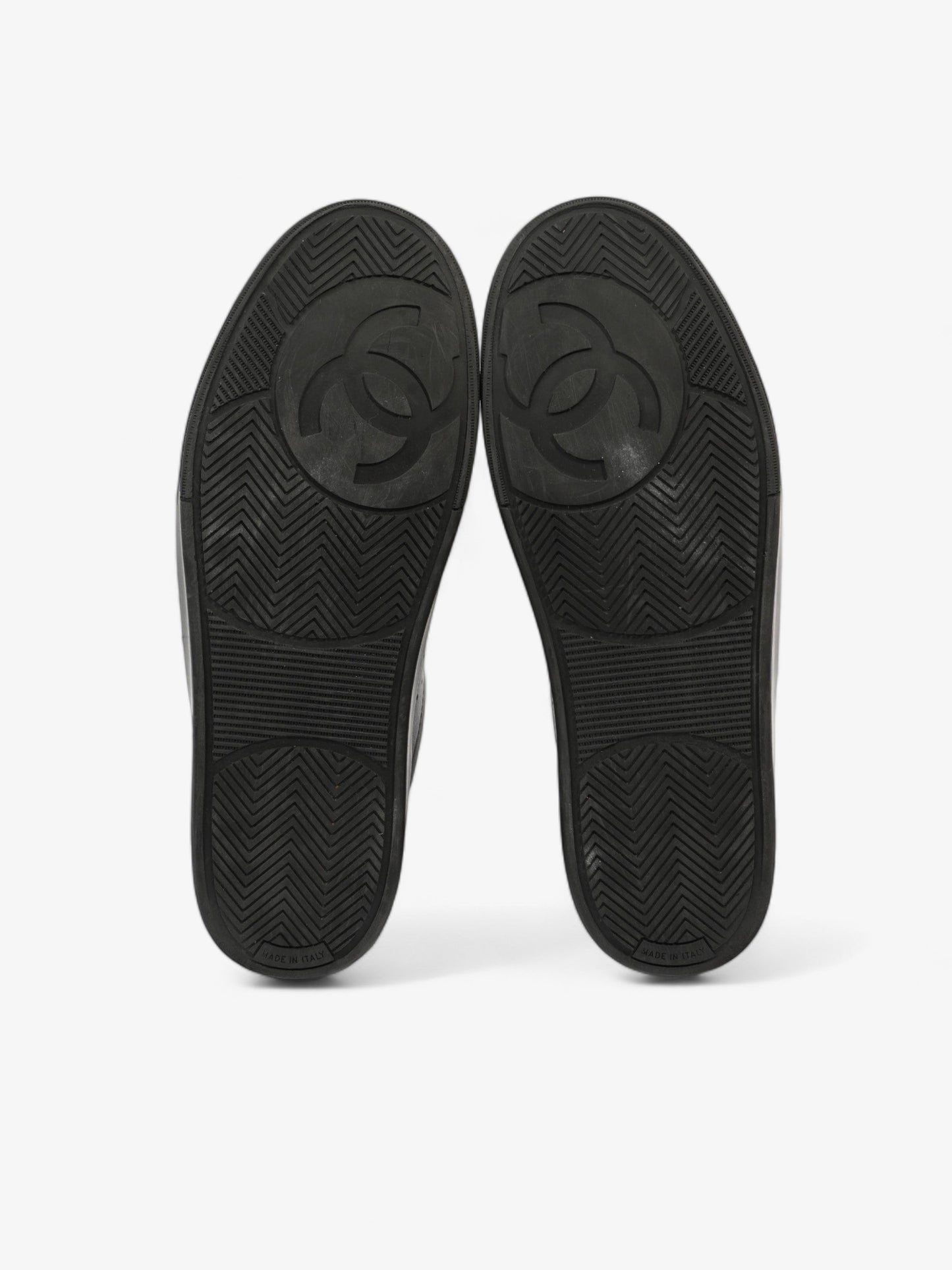 Chanel Low Top Sneaker Black Leather EU 43 UK 9
