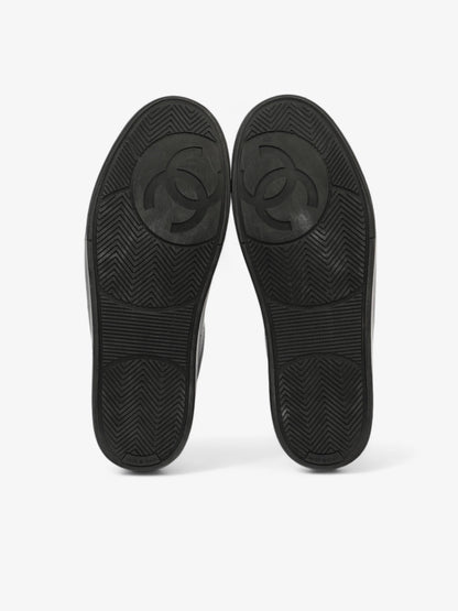 Chanel Low Top Sneaker Black Leather EU 43 UK 9