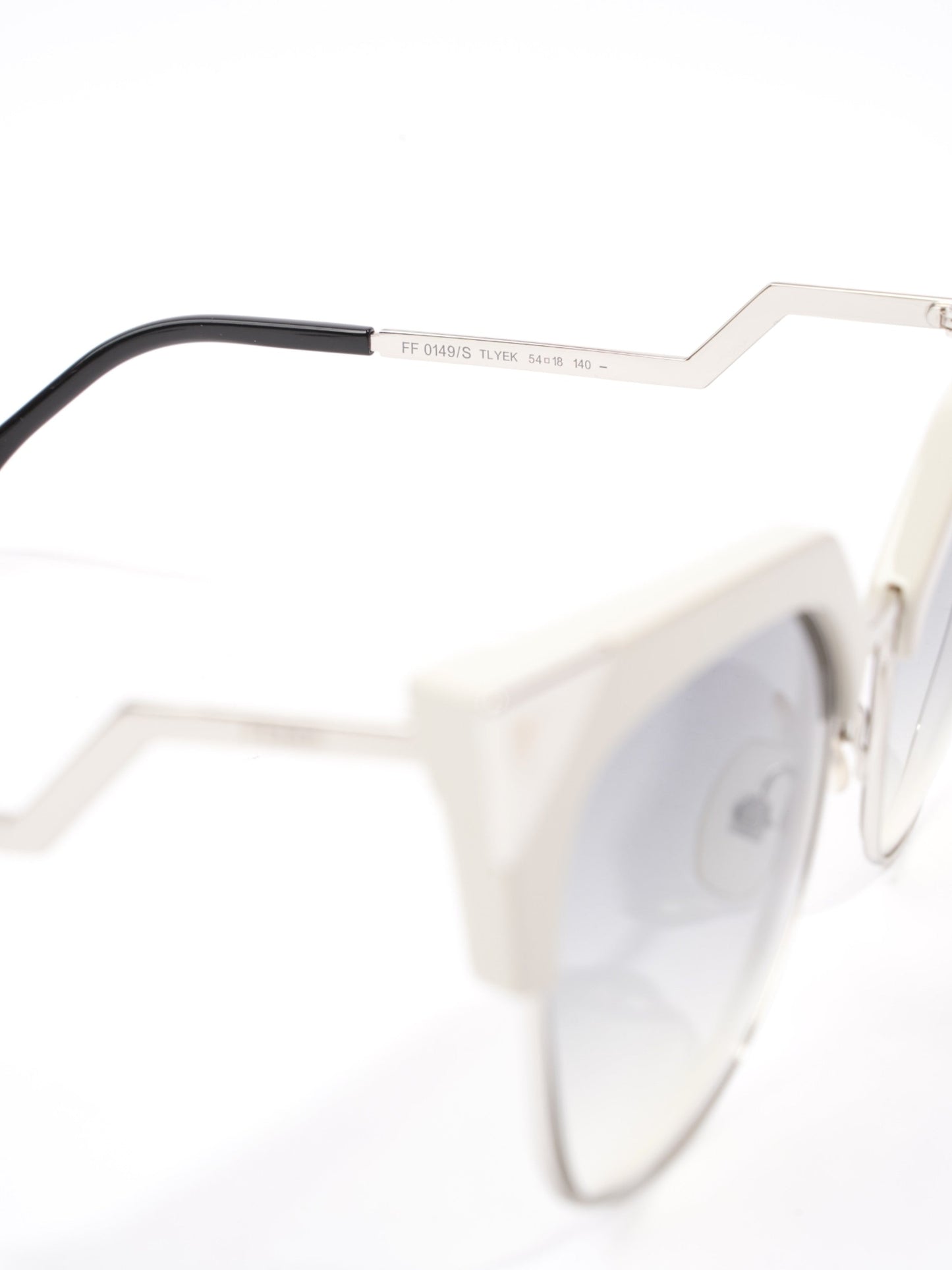 Fendi Cat-Eye Sunglasses Grey Gradient Acetate 140mm
