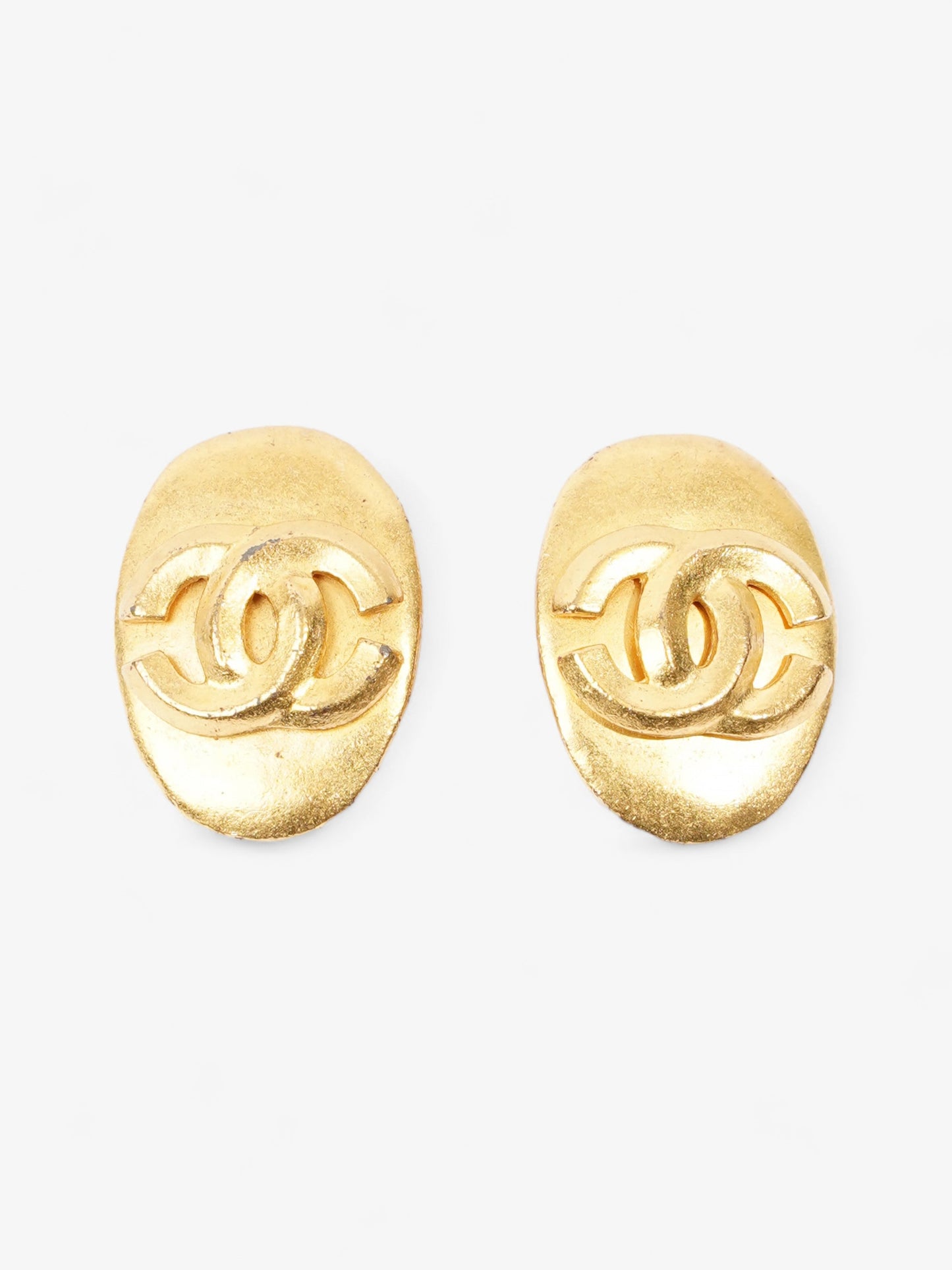 Chanel Oval Clip-On 96P Earrings Gold Gold Plated
