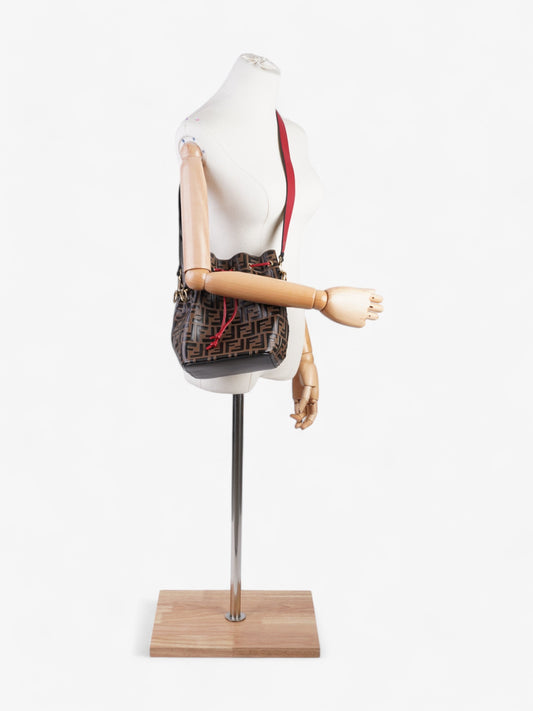 Fendi Bucket Bag Brown / Black Leather