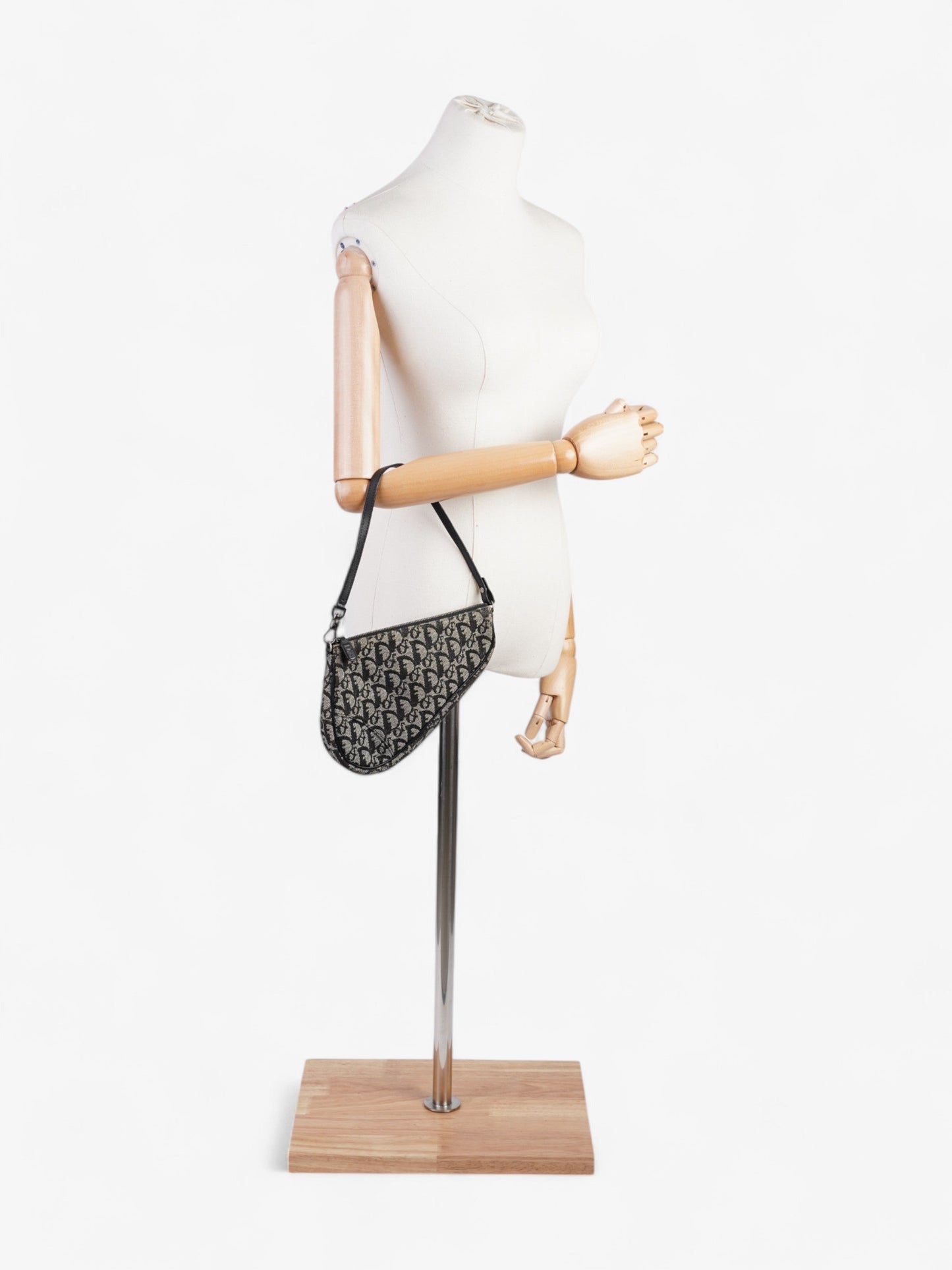 Christian Dior Trotter Saddle Pouch Black Oblique Canvas