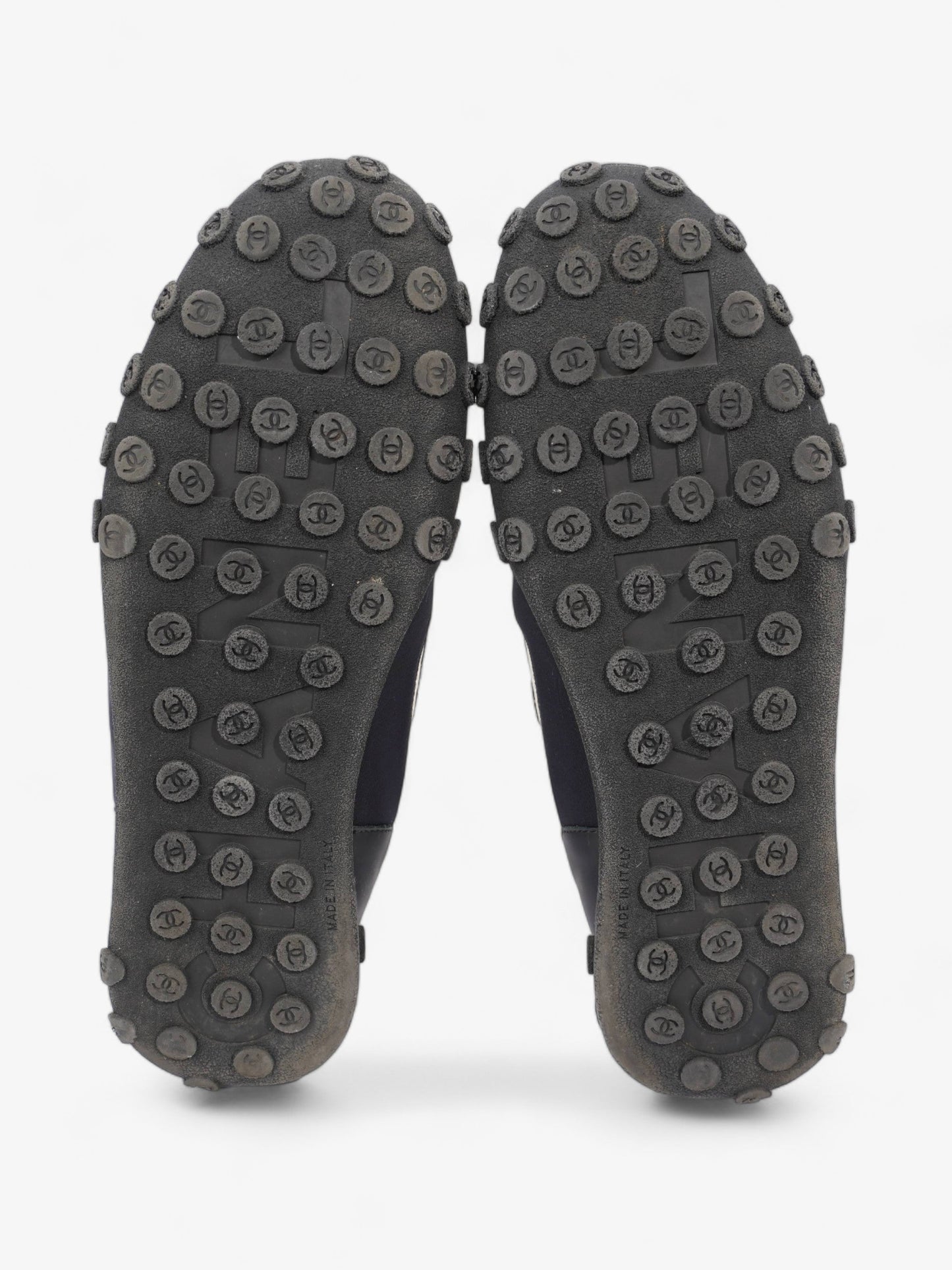 Chanel Low Top Sneaker Black / Navy Mesh EU 43 UK 9