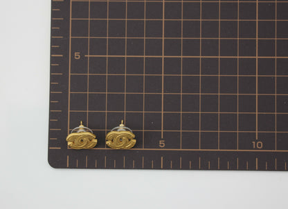 Chanel Vintage 01P Gold-plated Bright Gold CC Clip-on Earrings