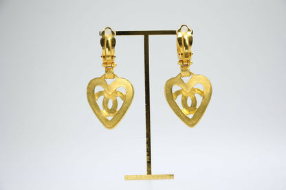 Chanel Vintage 95P Gold-plated Heart-shaped Dangle Clip-on Earrings