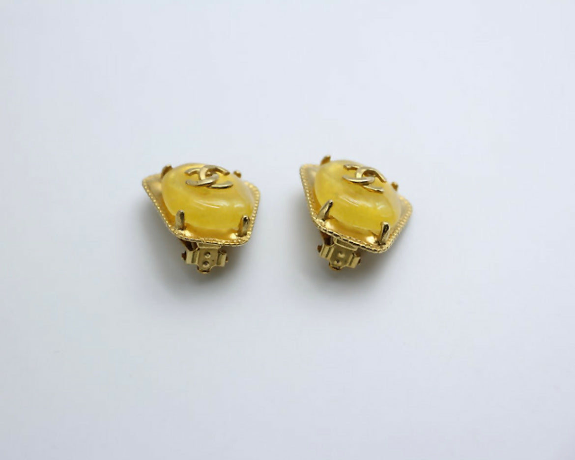 Chanel Vintage 97A Gripoix Yellow Square Candy Clip-on Earrings
