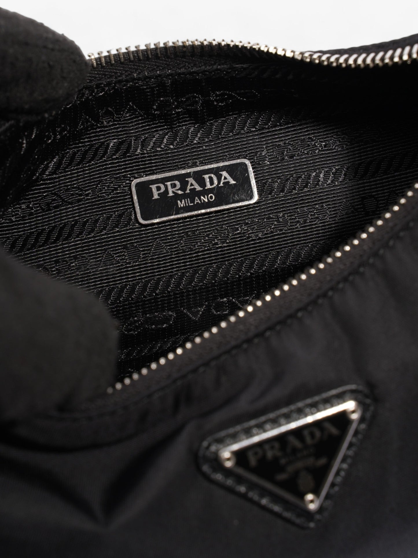 Prada Re-Edition 2005 Black Re Nylon