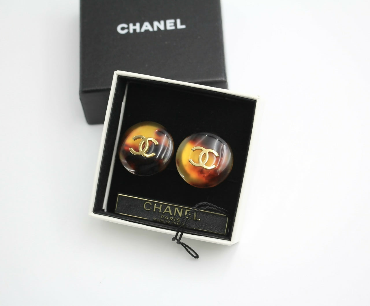 Chanel Vintage 97P Tortoise Shell Round Earrings