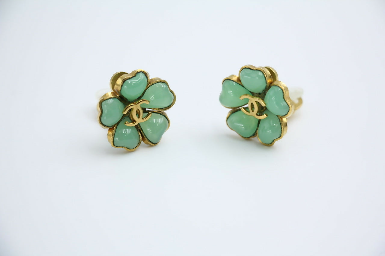 Chanel Vintage 97P Gripoix Jade Light Green Camellia Clip-on Earrings